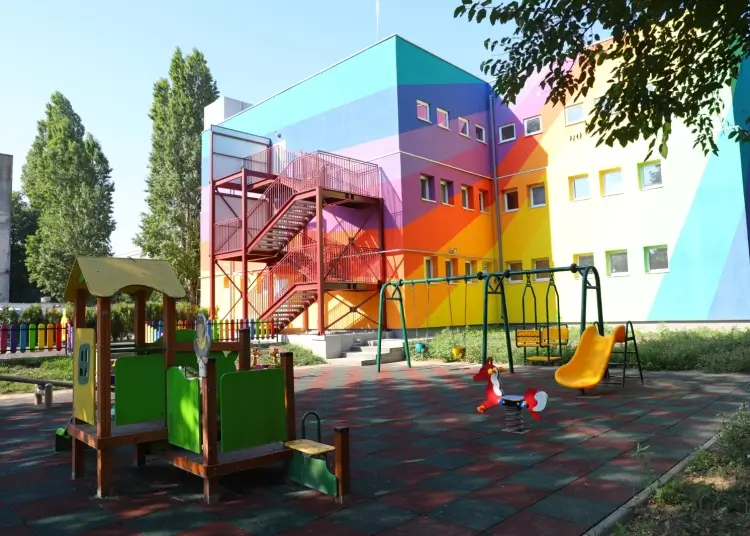 Clădirea Nou Modernizată la Creșa Delfinașul Constanța (Nr 1)