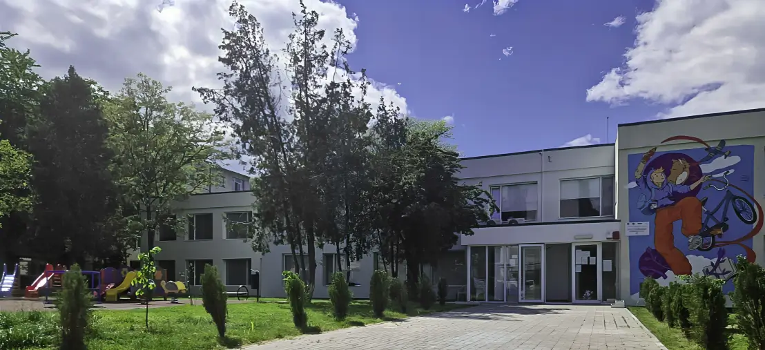 Fotografii cu Clădirea Renovată și Modernizată la Grădinița Mugurel Constanța (Nr 43)